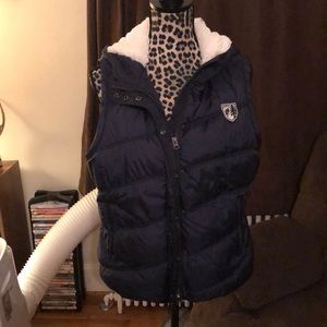 American Eagle Vest with fur good